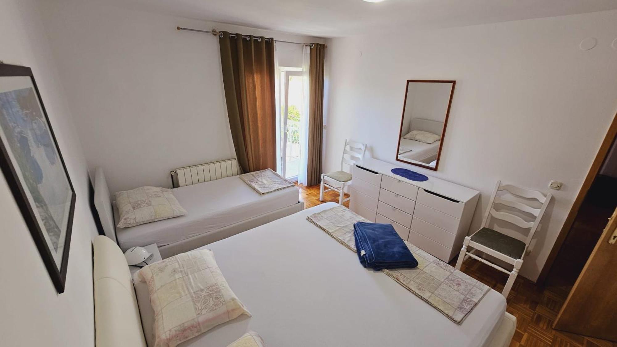Apartment House Berry Primošten Esterno foto